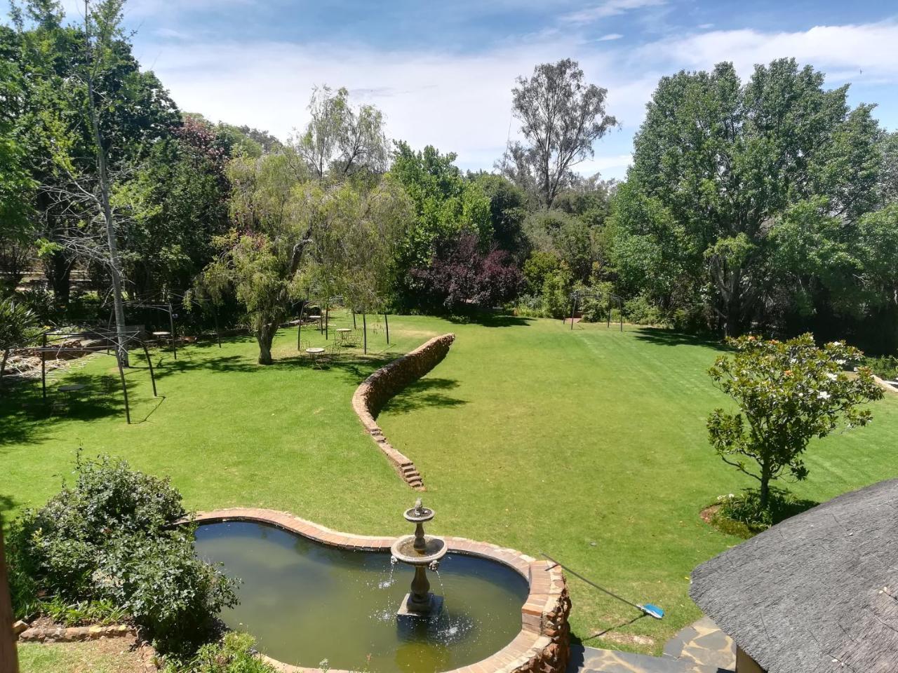Moon And Sixpence Garden Guest House Muldersdrift Exterior foto